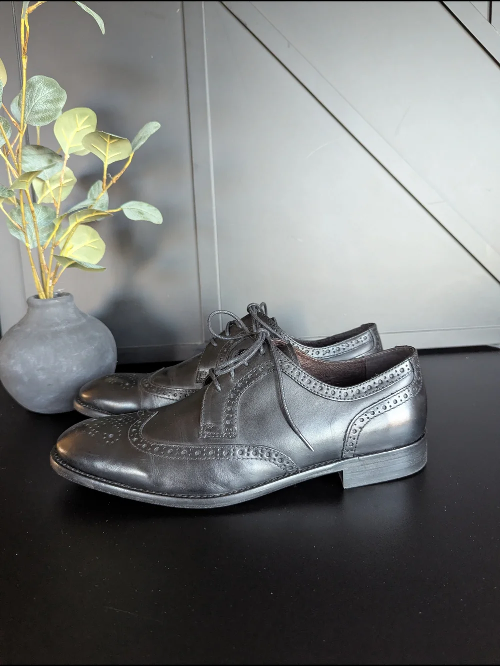 John Varvatos Black Leather Wingtip Derby Dress Shoes